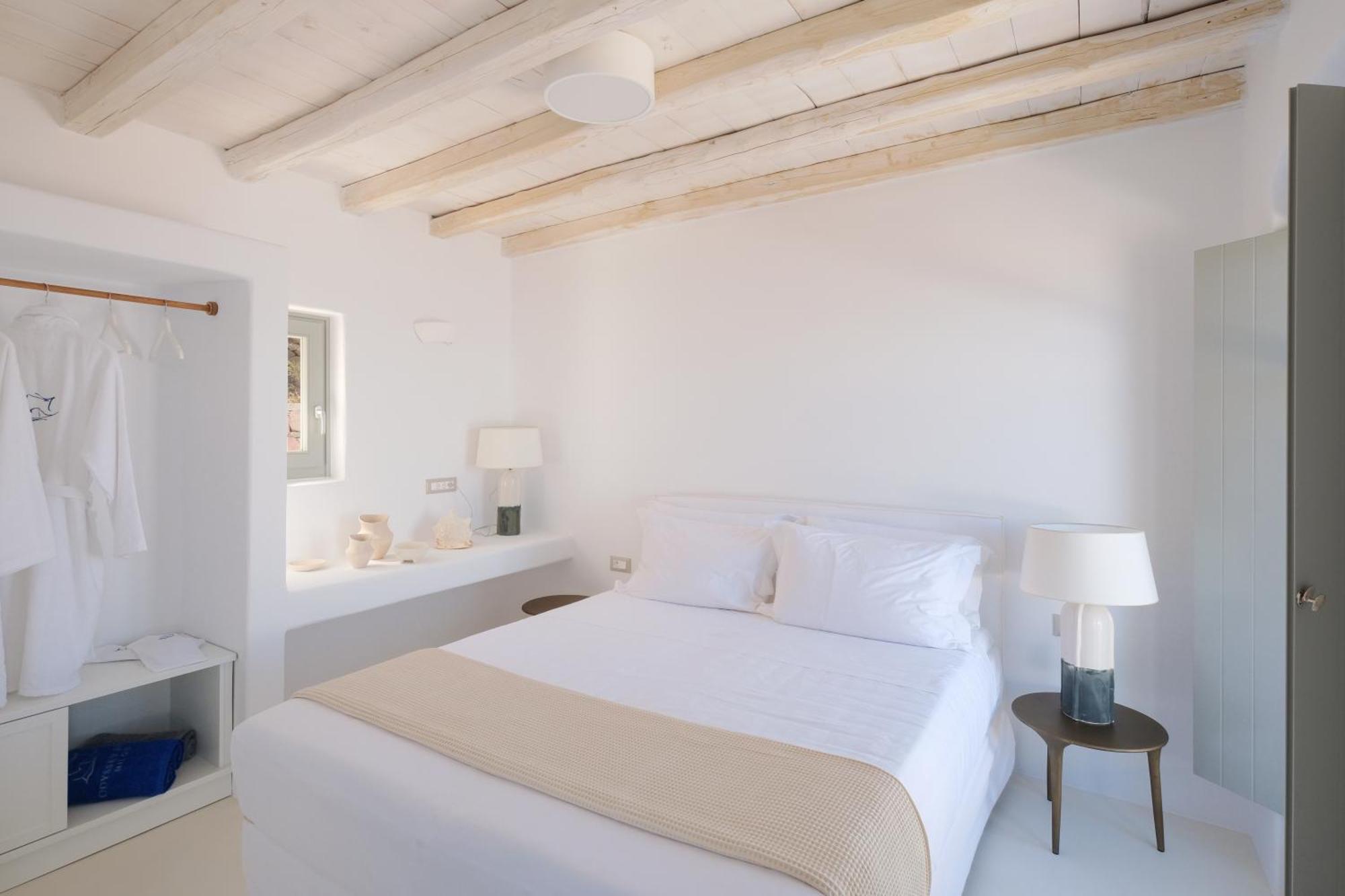 Odyssey Rock Milos Sunset Suites Πλάκα Μήλου Εξωτερικό φωτογραφία
