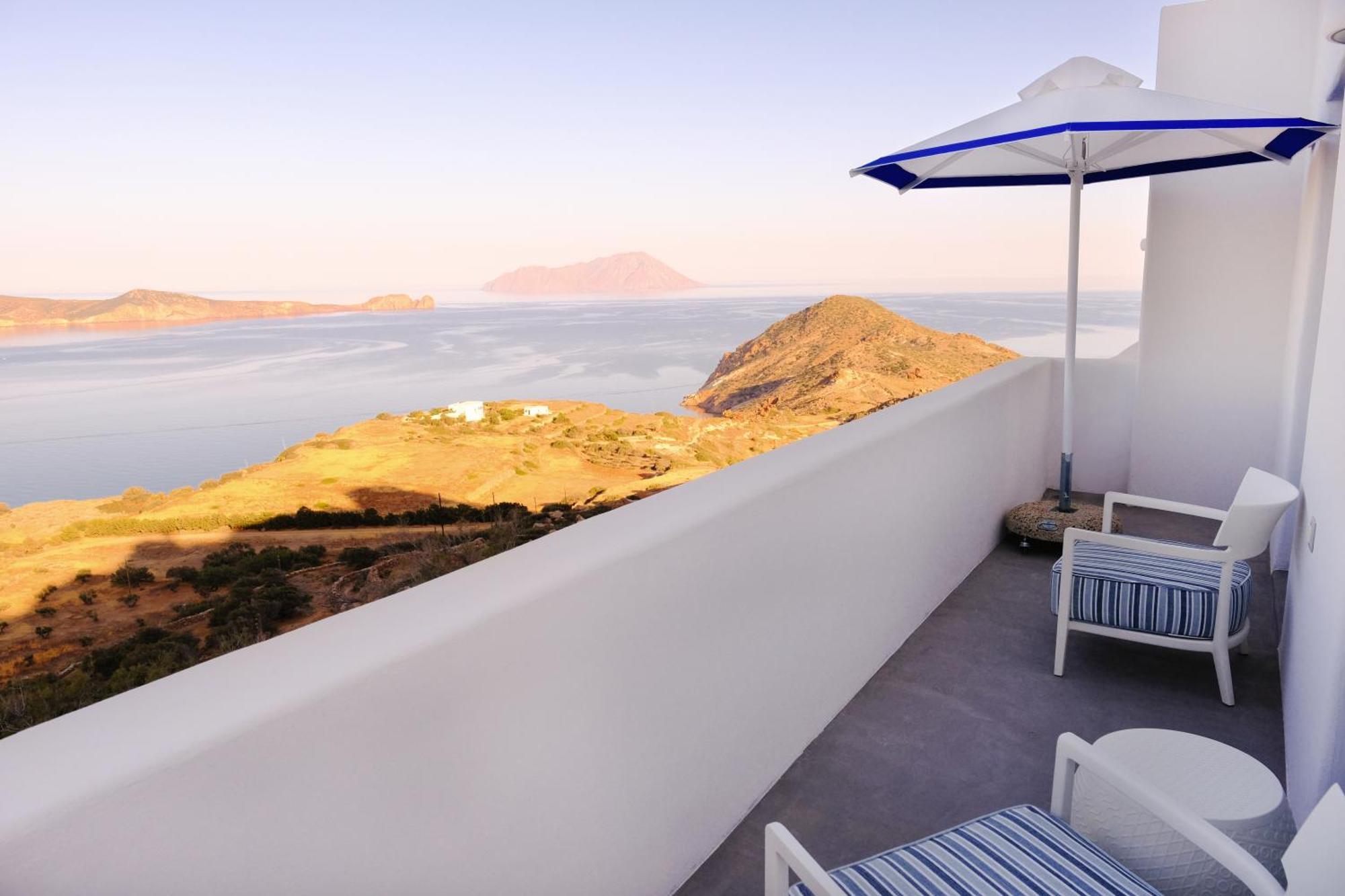 Odyssey Rock Milos Sunset Suites Πλάκα Μήλου Εξωτερικό φωτογραφία