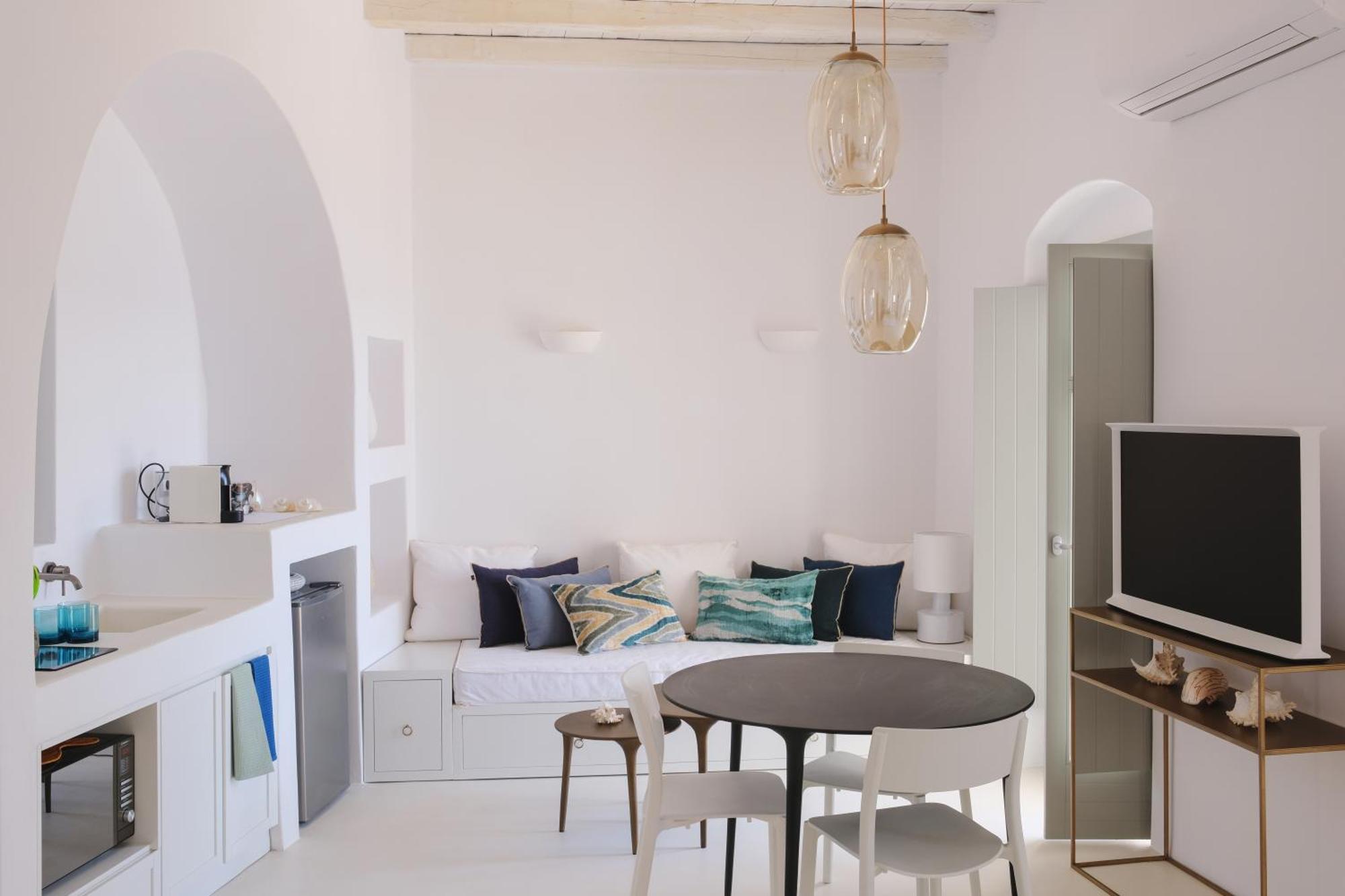 Odyssey Rock Milos Sunset Suites Πλάκα Μήλου Εξωτερικό φωτογραφία