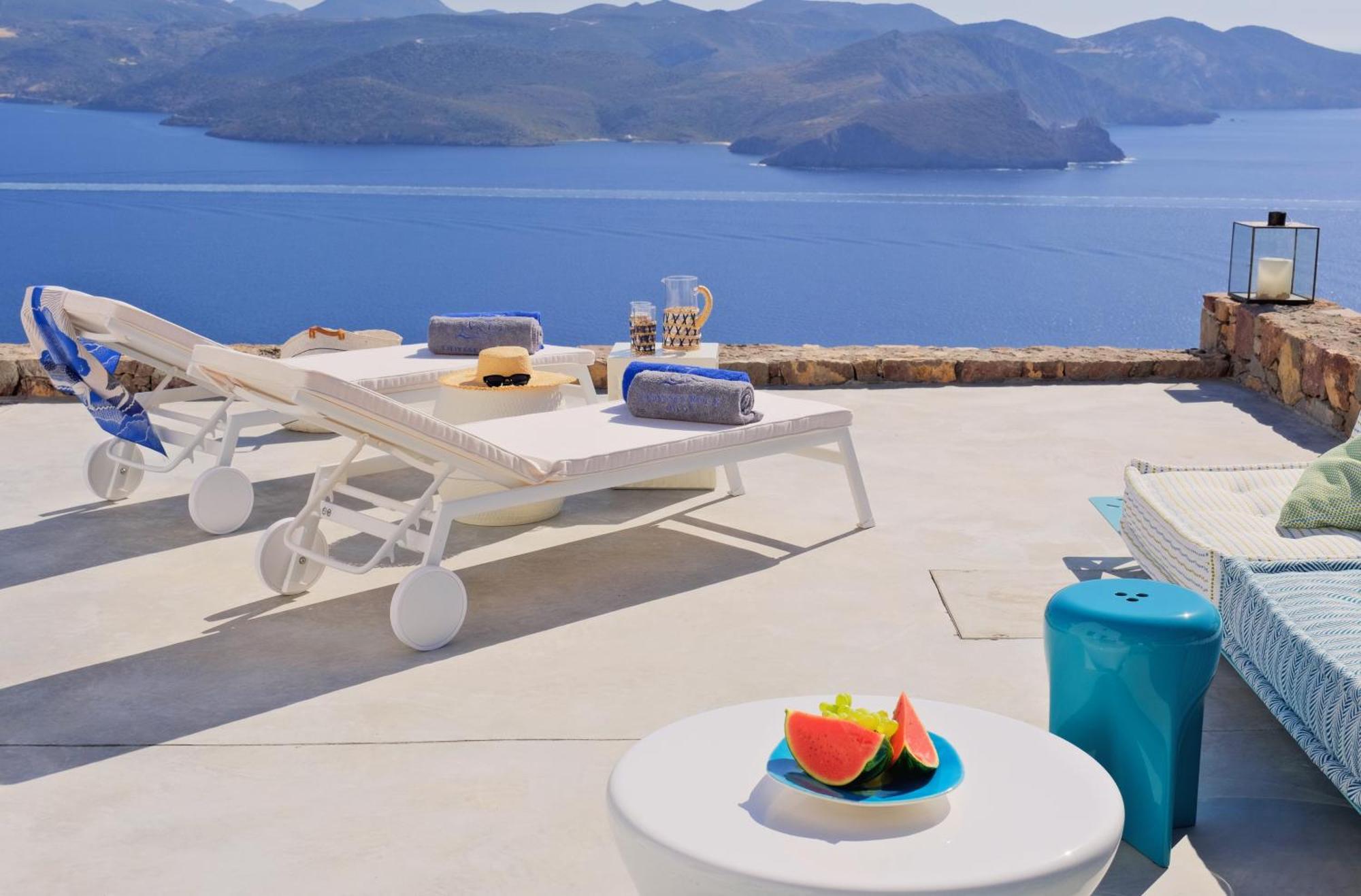 Odyssey Rock Milos Sunset Suites Πλάκα Μήλου Εξωτερικό φωτογραφία