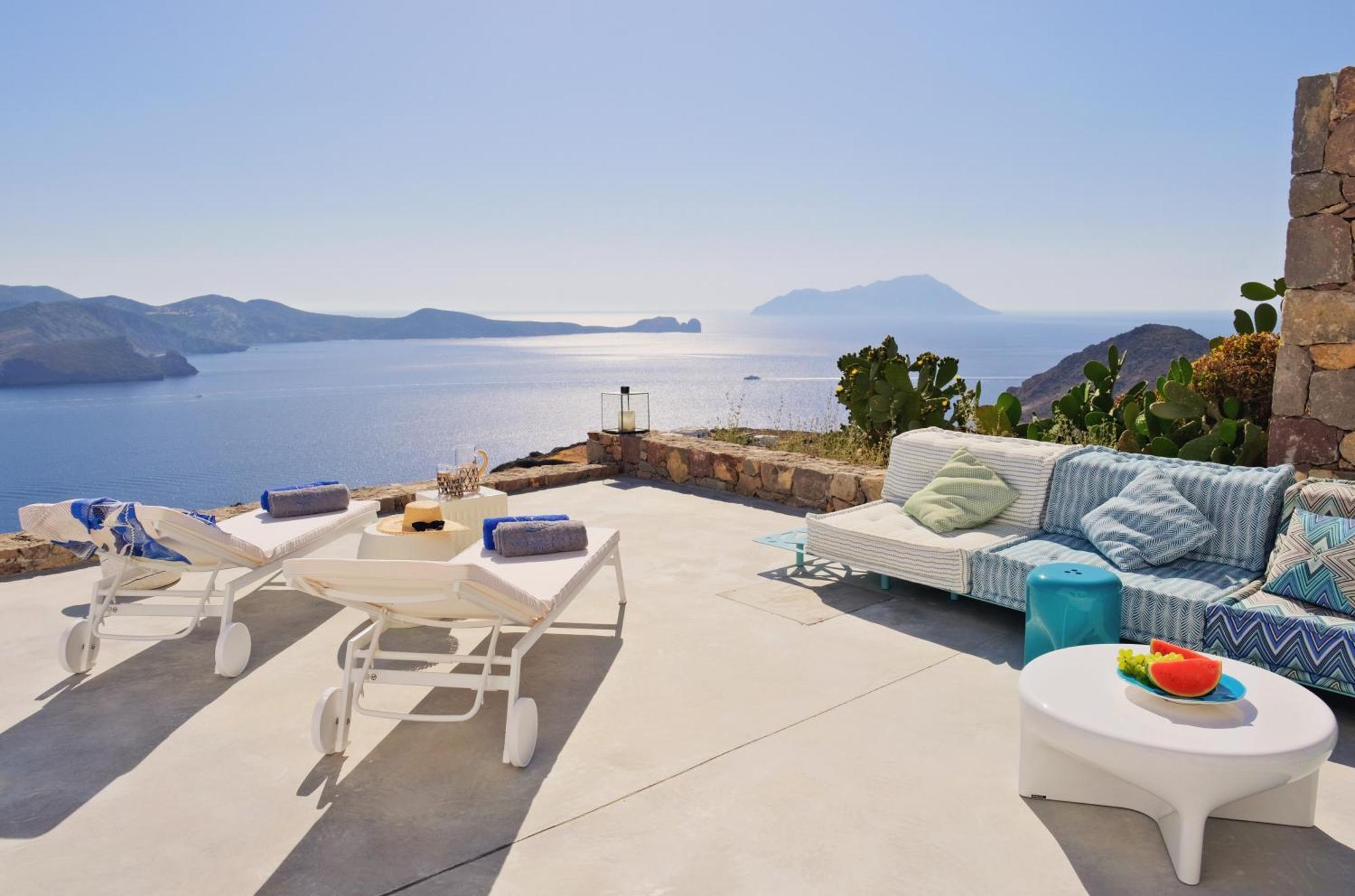 Odyssey Rock Milos Sunset Suites Πλάκα Μήλου Εξωτερικό φωτογραφία